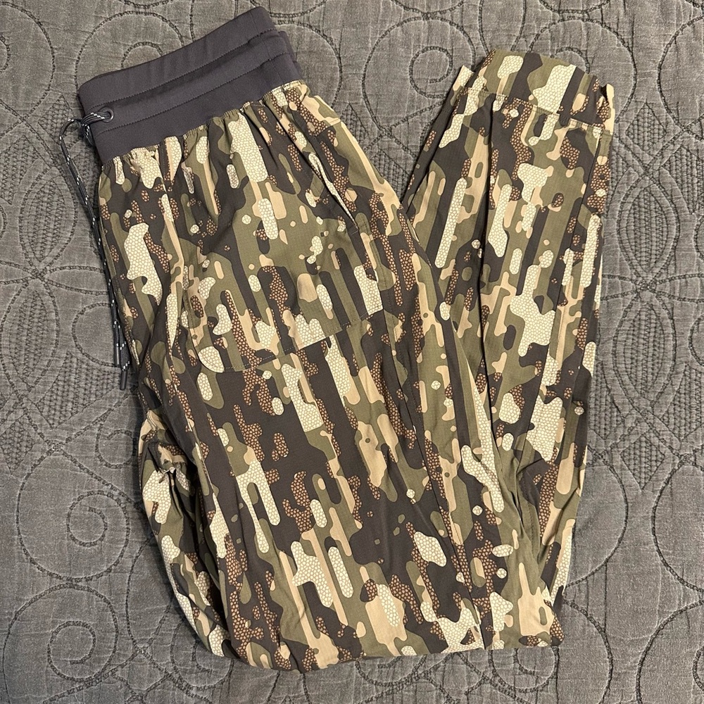 Duck Camp Women's Airflow Windshell Jogger